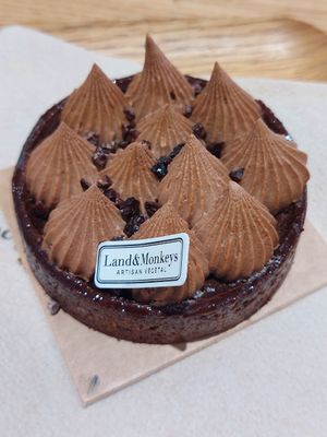  at Land & Monkeys - Les Halles in Paris