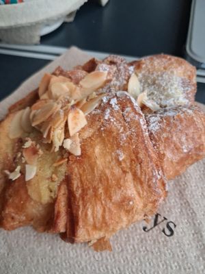  at Land & Monkeys - Les Halles in Paris