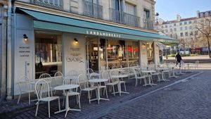  at Land & Monkeys - Les Halles in Paris