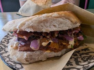 Keine Barberie Ente at babi's DELI in Eisenach