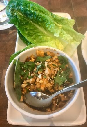 Shiitake Lettuce Cups:
Tofu, jicama, sambal, Thai basil, cashew.
This was very filling, definitely a starter to share. It was really good, lots of flavor, expecially with that Thai basil. Out of the 3 things I ordered though I think this was my least favorite. But still very much enjoyed it. at True Food Kitchen in Dallas