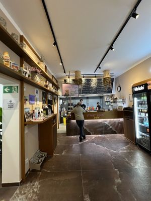 Laden  at Streetfood269 - Eschersheimer Landstraße in Frankfurt