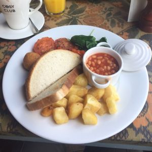 vegan breakfast at The Cosy Club in Cardiff