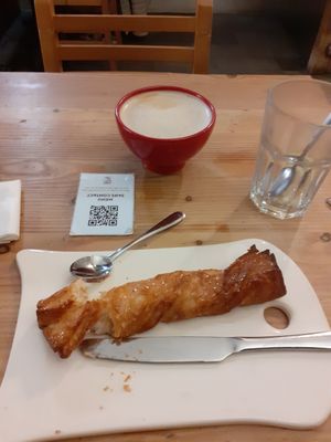 Vegan toursade with oat milk latte at Le Pain Quotidien - Varenne in Paris