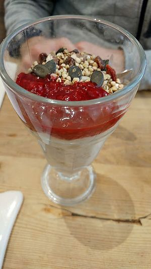 acai bowl at Le Pain Quotidien - Varenne in Paris