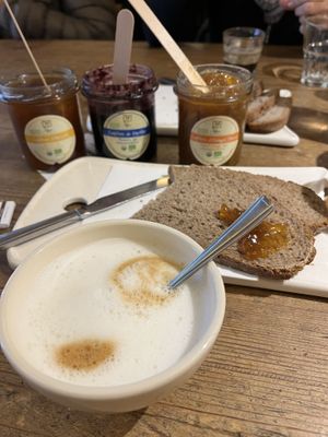   at Le Pain Quotidien in Aix-en-provence