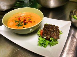 Paprica soup with raw sandwich at Grona Oasen in Jarna