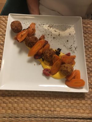 Polpetto, vegan millet balls at Il Bio dei Medici in Florence