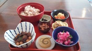 The full set lunch menu at Salloga in Sapporo