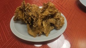 Fried mitake mushrooms. at Vegan Izakaya Masaka (ヴィーガン 居酒屋 真さか)- Kyoto in Kyoto