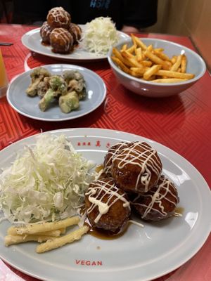Mega essen!  at Vegan Izakaya Masaka (ヴィーガン 居酒屋 真さか)- Kyoto in Kyoto