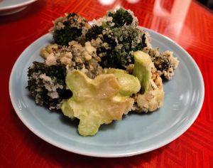 Brócoli frito at Vegan Izakaya Masaka (ヴィーガン 居酒屋 真さか)- Kyoto in Kyoto