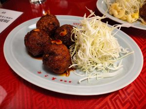 Bolas de «carne» (no carne) Shichuan at Vegan Izakaya Masaka (ヴィーガン 居酒屋 真さか)- Kyoto in Kyoto