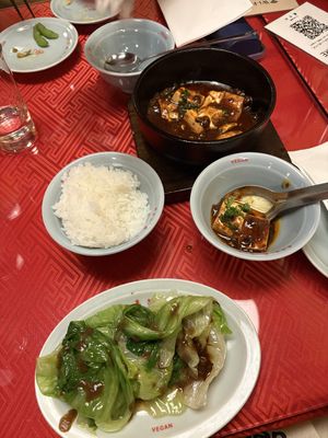 Mapotofu, Reis und Gemüse   at Vegan Izakaya Masaka (ヴィーガン 居酒屋 真さか)- Kyoto in Kyoto