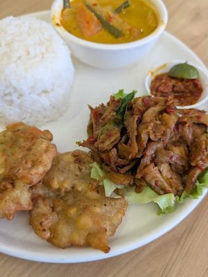 Nasi sapi at Wonderful Taste Cafe - 妙香坊 in 