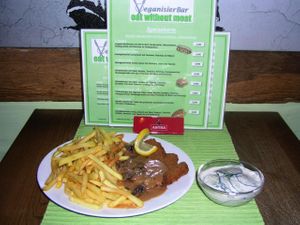 Anti-Jägerschnitzel at VeganisierBar in Essen