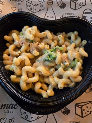 Vegan Mac + broccoli + melted shredded cheese at I Heart Mac & Cheese in Sacramento
