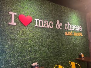 Fun grass wall at I Heart Mac & Cheese in Sacramento