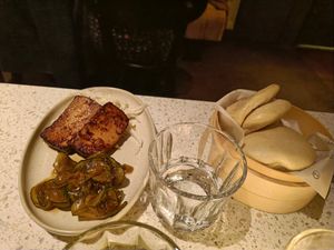 Starter: Bao Bun's with Tofu at Schwein in Vienna