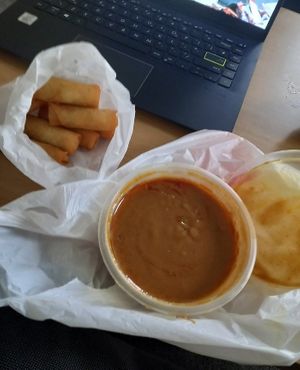 Vegetable spring rolls and curry sauce at The Wokshop Dundee in Dundee
