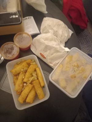 Salt and pepper vegetable spring rolls and plain vegetable spring rolls at The Wokshop Dundee in Dundee