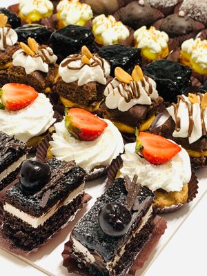 PASTICCINI MIGNON VEG at Doppio Zero in Carpi