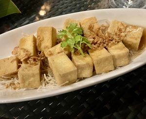 Tofu with tamarind sauce   at 3 Monkeys in Hua Hin