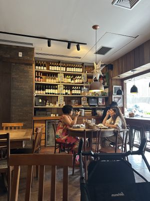 The place is very cosy  at La Bicyclette in Rio De Janeiro