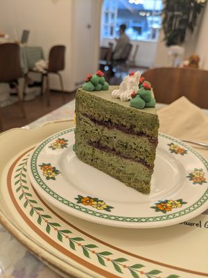 Matcha raspberry cake at Pini Cake House in Seoul