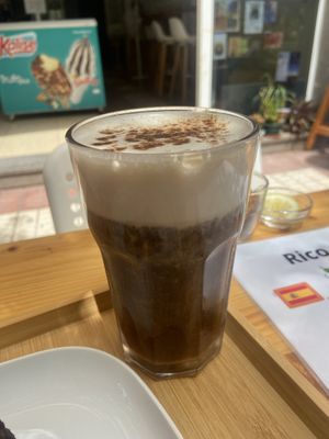 Iced oat latte   at Rico y Sano in La Gomera