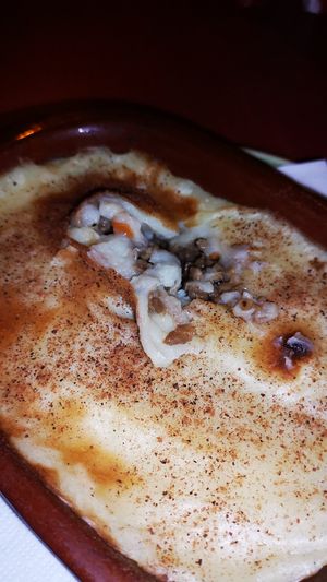 Vegan cottage pie😋 Minced vegetable meat cooked in Guinness beer with mashed potatoes #Veganuary at Joy's in Bari