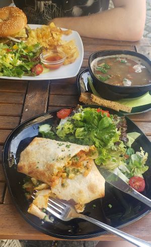 Vegan Italian wrap, lentil soup and vegan bagel at Grossstadt in Lindau