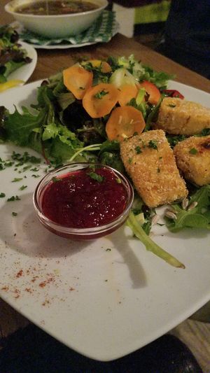 Fried tofu Camembert style at Grossstadt in Lindau