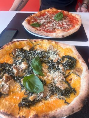  at Henri's Pizza by Sapori in Grumello Del Monte