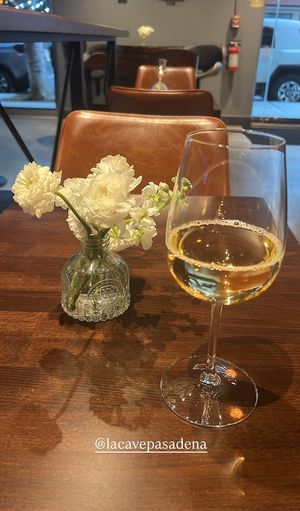 Wine Bar next door  at ID-eclair in Pasadena