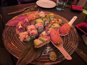 Mix sushi non solo vegan at Botanico Bergamo in Bergamo
