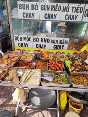 Com chay selection at Hu Tiệu Chi Hai Chay in Ho Chi Minh City