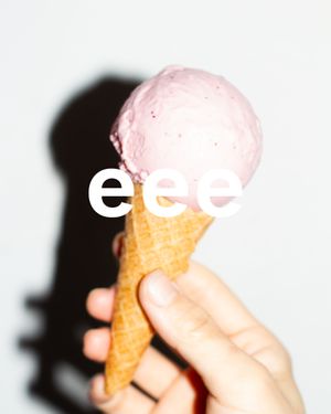  at eee ice cream and bakes - 純素冰淇淋 in Taipei