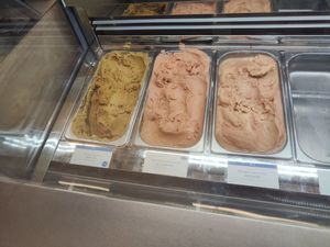 Flavours at eee ice cream and bakes - 純素冰淇淋 in Taipei