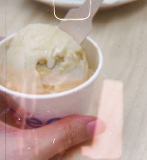 mango sticky rice ice cream   at eee ice cream and bakes - 純素冰淇淋 in Taipei