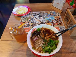 Buena comida vegana :)
Puedes elegir el nivel de picante de 1 hasta 5. 2 ya esta bastante picante. Muy amable la gente. at Ramen Shifu - Puerto Chico in Santander