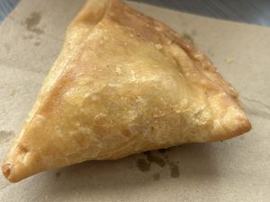 Veg samosa   at Bombay Delicatessen in Nottingham