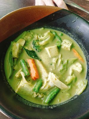 Green curry with tofu at Back to December  in Koh Phayam