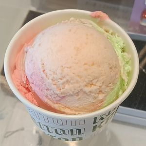 Melon sorbet at Kariton Sorbetes - Glen Waverley in Glen Waverley