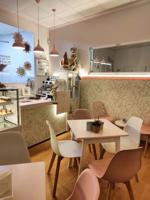 Ambiente at Feitizo de Azúcar in Ribeira