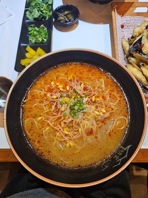 Mala noodle soup (vegan) at Myeongga Uyukmyeon - 명가 우육면 선릉점 in Seoul