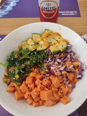 Not salmon gran at Healthy Poke in Alicante