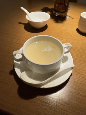 White fungus and lily soup   at Qing Chun Po Meng in Shenzhen