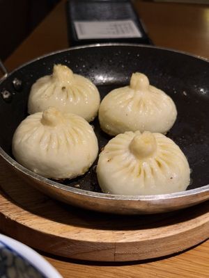 Mushroom buns with crispy bottom   at Qing Chun Po Meng in Shenzhen