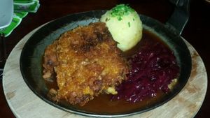 Pfanderi / soy steak, potato dumpling and red cabbage at Bodhi in Munich